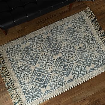 135x183cm手織りキリム 可愛いミックス色合い細かい織り 135x183cm手織りキリム 可愛いミックス色合い細かい織り